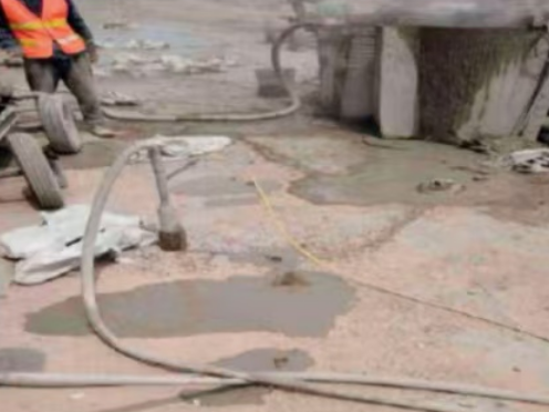 农安水泥混凝土路面板底注浆技术 路面脱空注浆整治方案